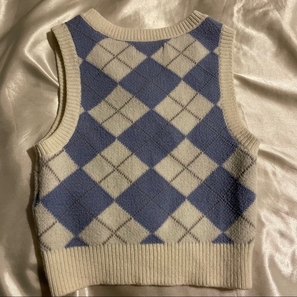 Hollister size xs argyle sweater vest crop top light blue cream and gray - Picture 2 of 3